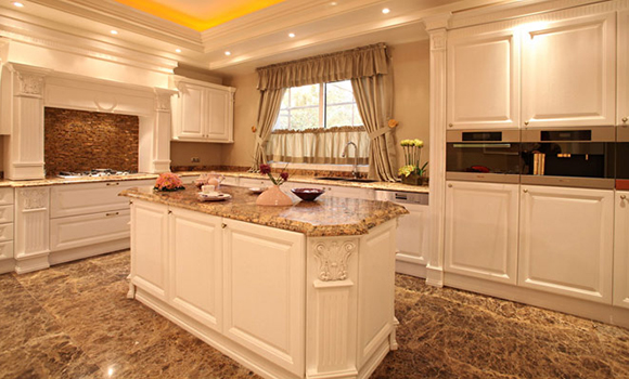 پارامیس فرشته