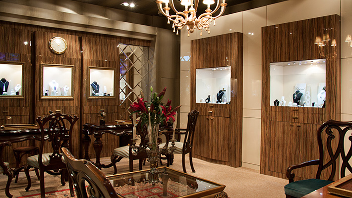 Royally Jewelry Gallery 